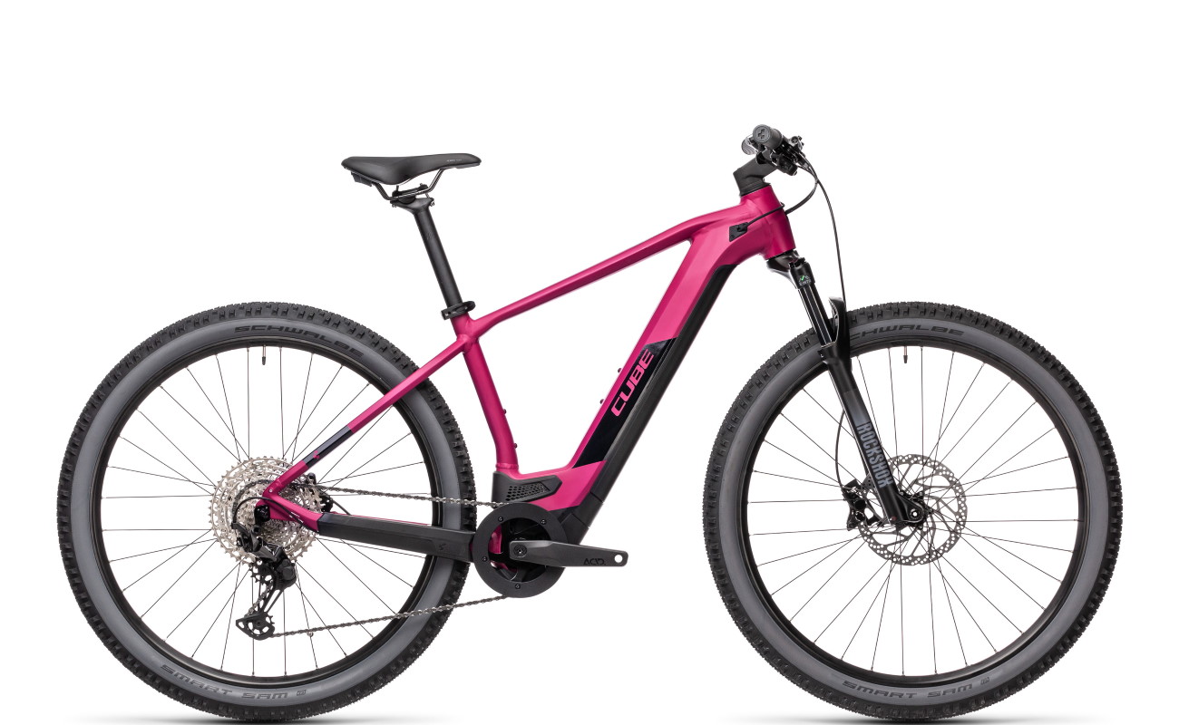 cube reaction race hybrid