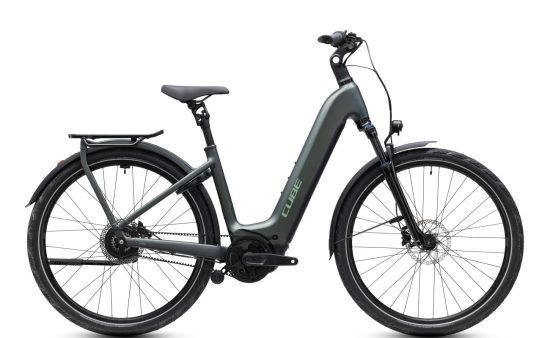 Cube Kathmandu Hybrid Deluxe Pro 800 easy entry